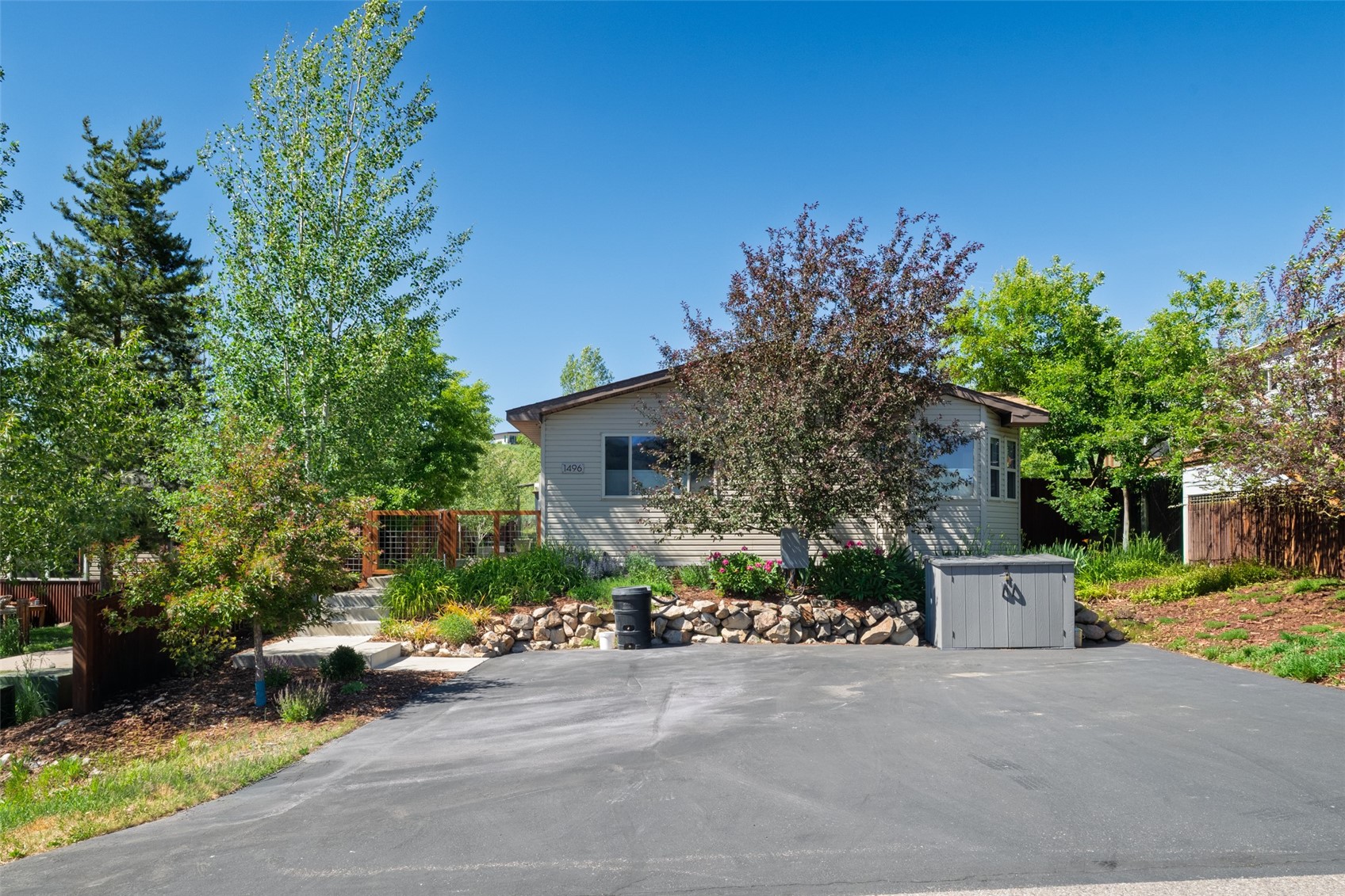 1496 Conestoga CIRCLE