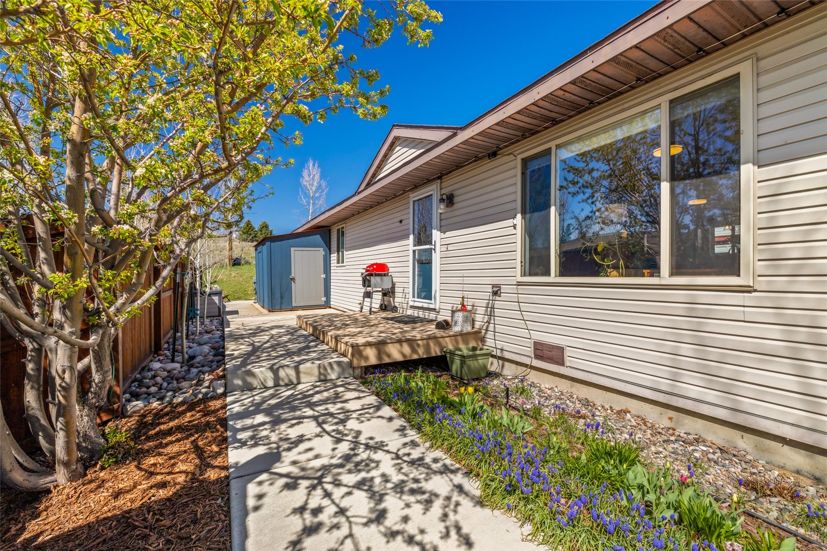 1496 Conestoga CIRCLE