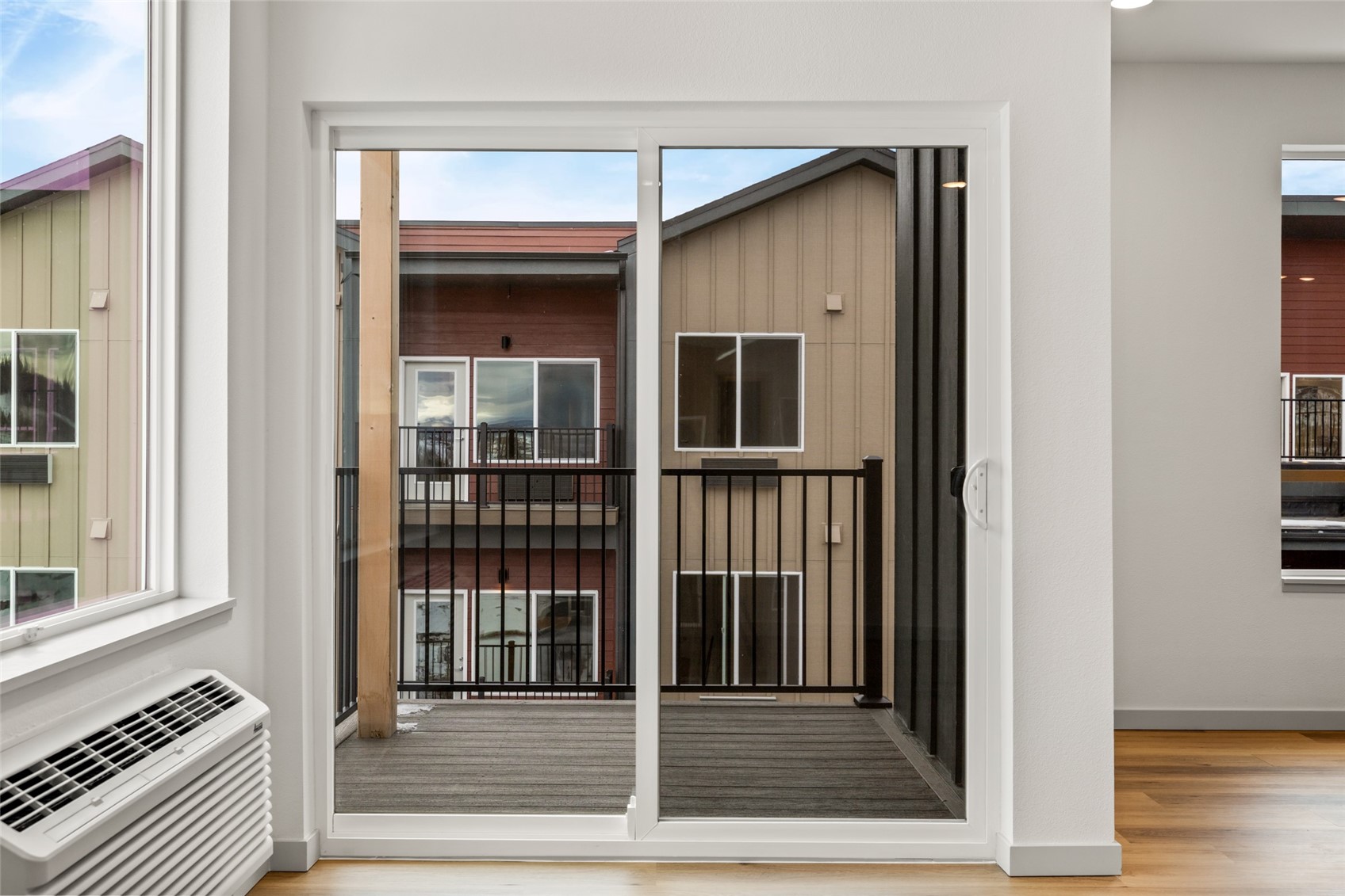 1650 Mid Valley DRIVE 1209