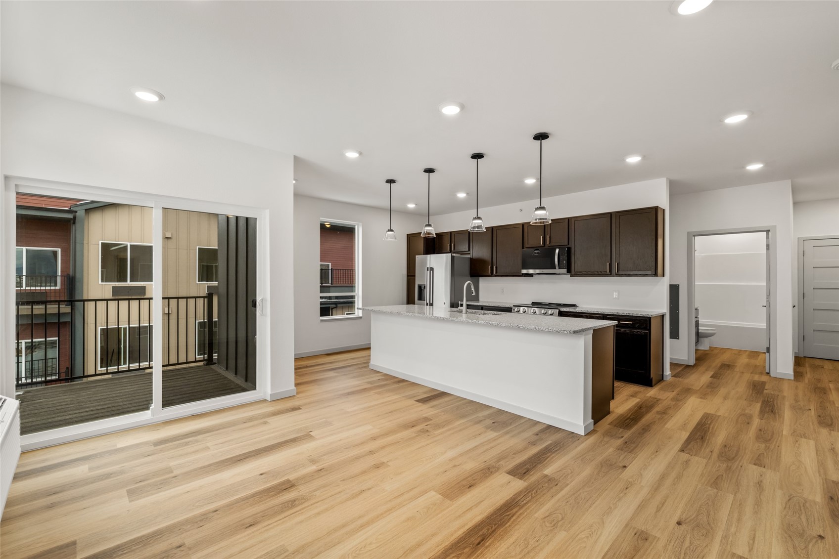 1650 Mid Valley DRIVE 1209