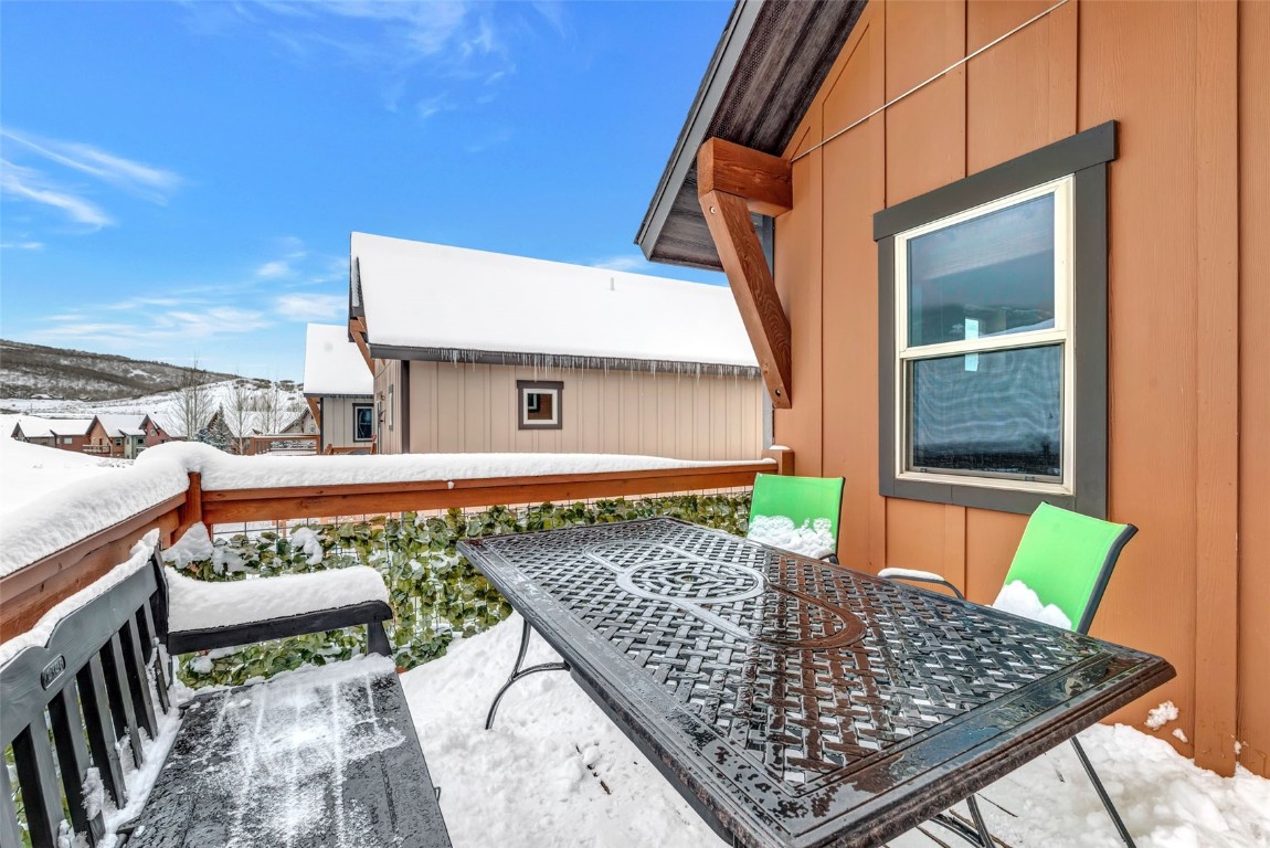 23600 Sagebrush CIRCLE