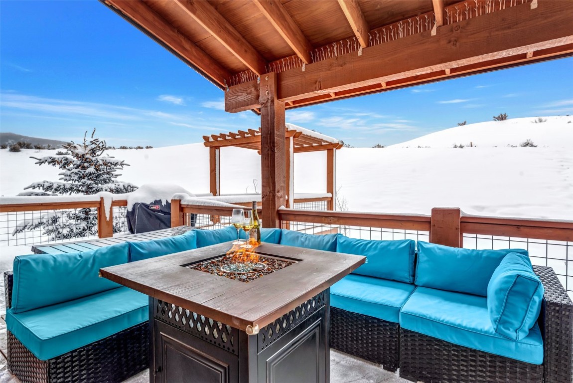 23600 Sagebrush CIRCLE