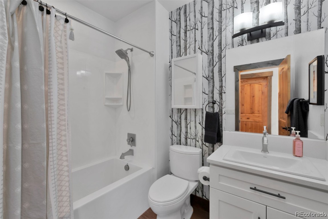 33425 County Road 33