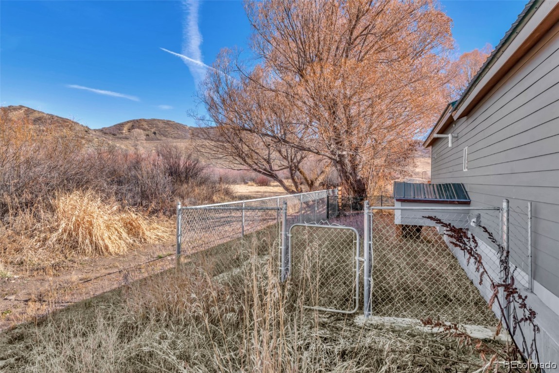 33425 County Road 33