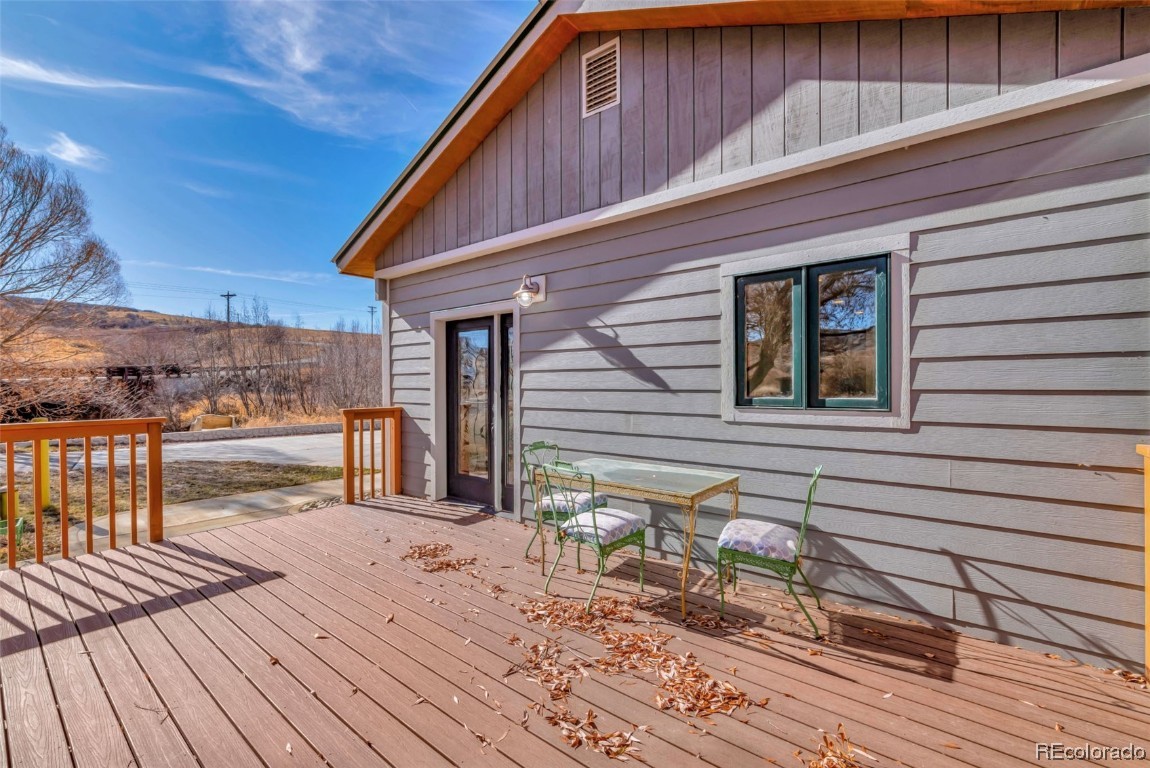 33425 County Road 33