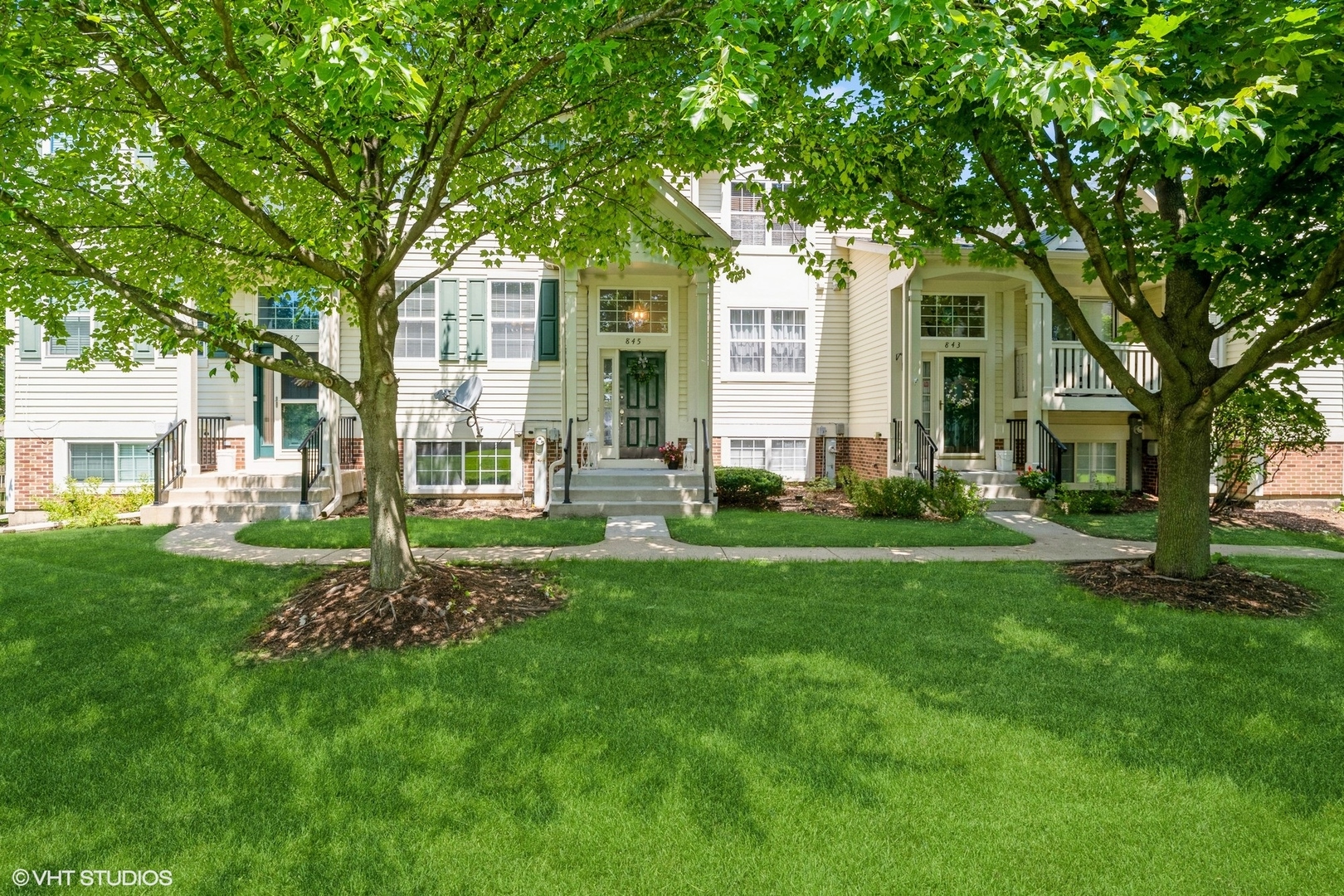 845 Essex Circle