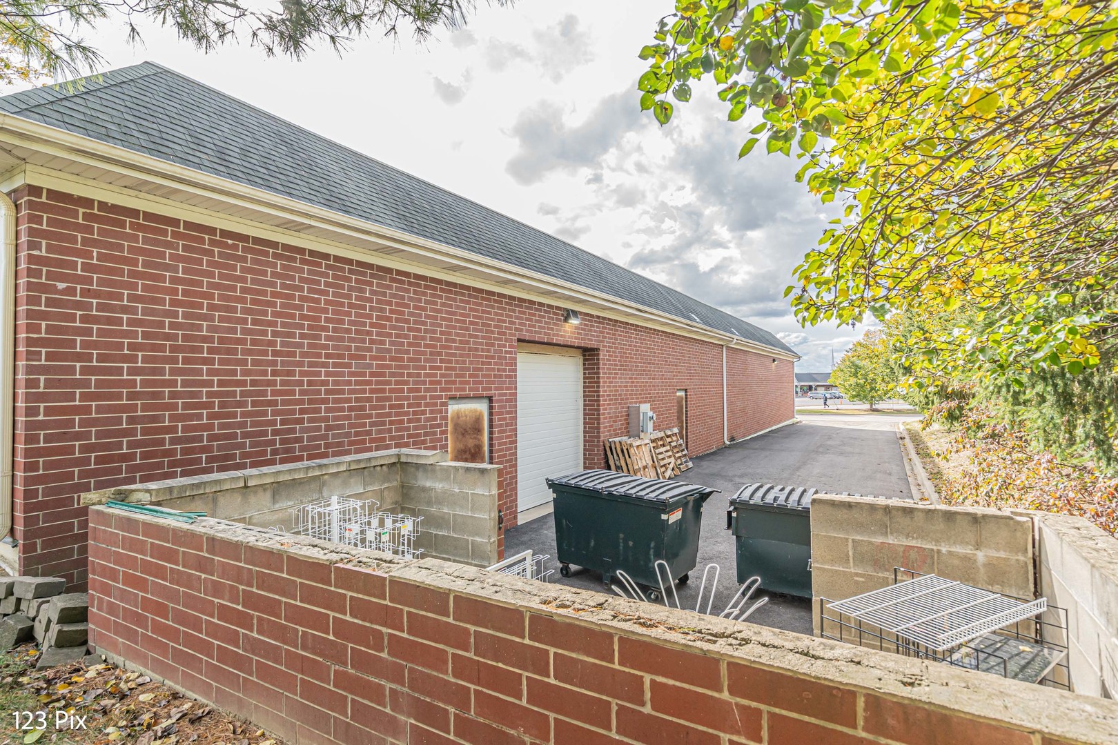 625 N Bridgeport Terrace