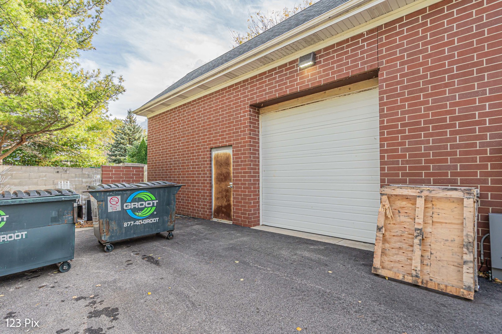 625 N Bridgeport Terrace