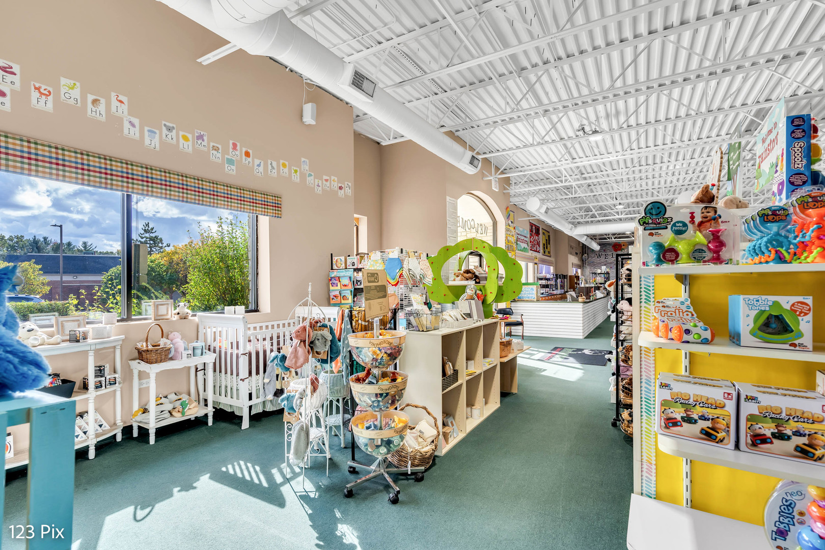 625 N Bridgeport Terrace