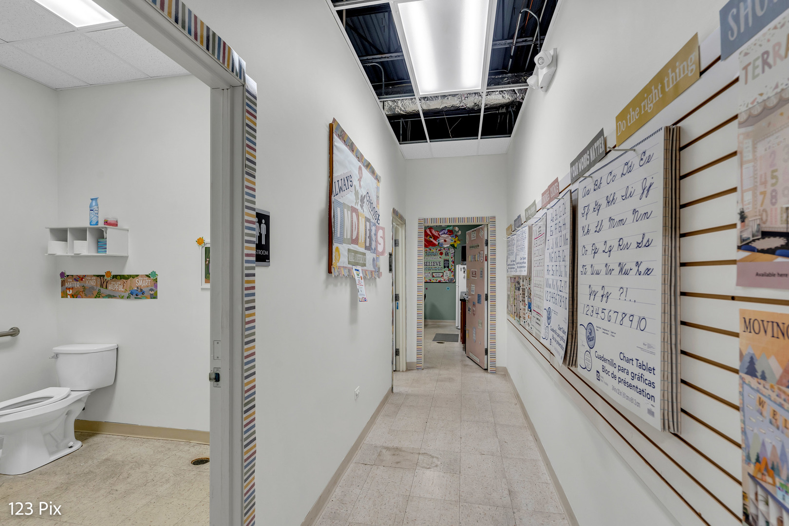 625 N Bridgeport Terrace