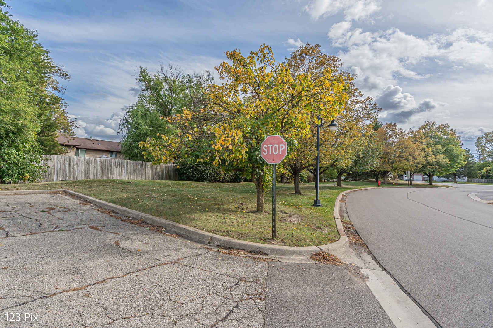 625 N Bridgeport Terrace