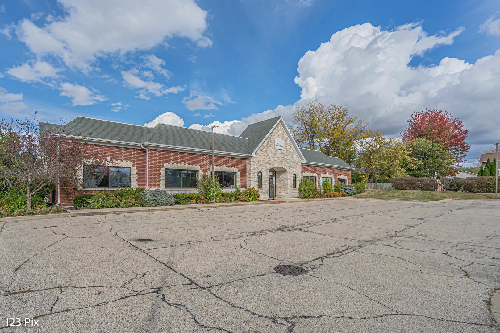 625 N Bridgeport Terrace