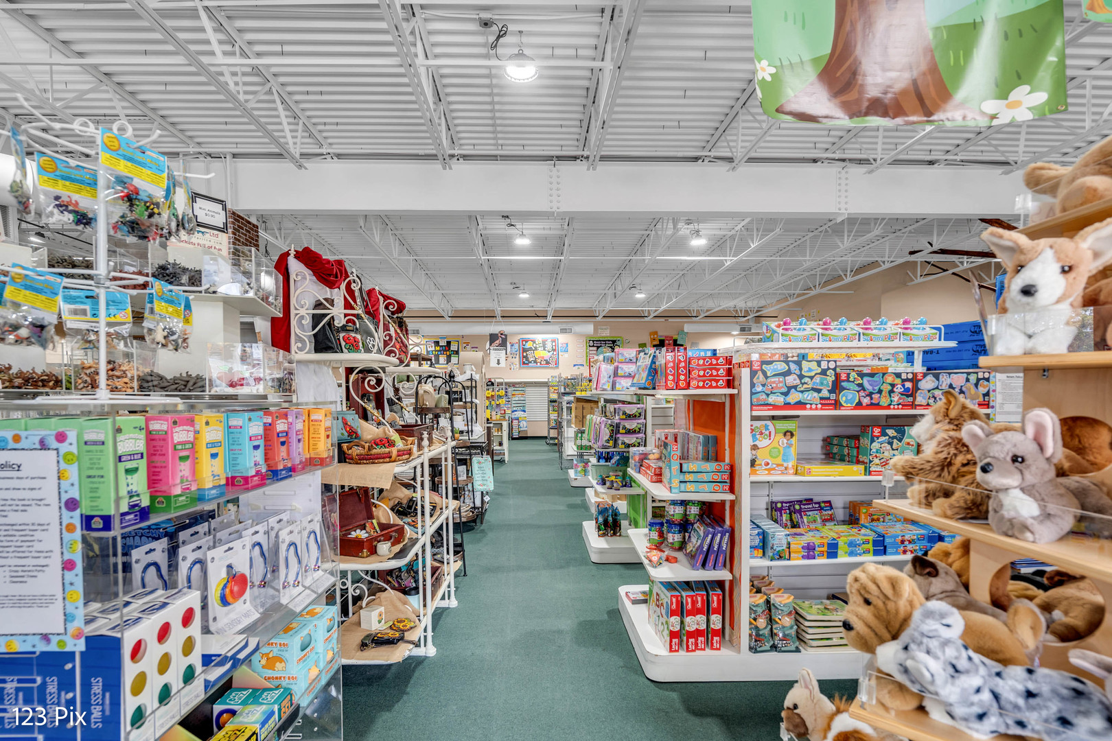 625 N Bridgeport Terrace