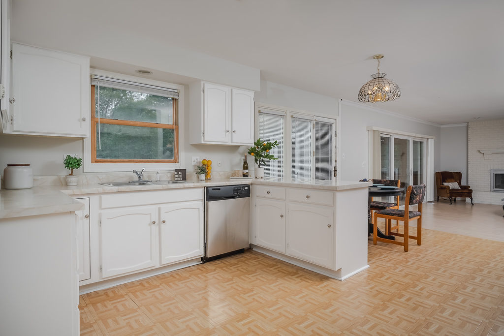 7021 Foxfire Drive