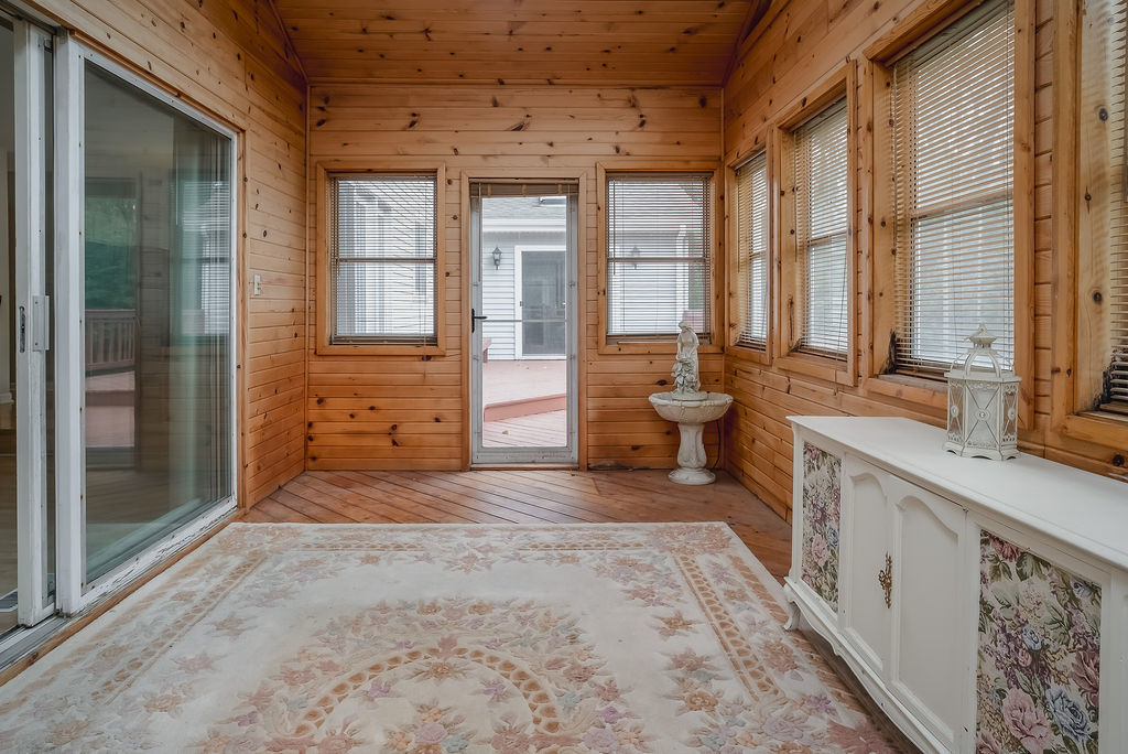 7021 Foxfire Drive