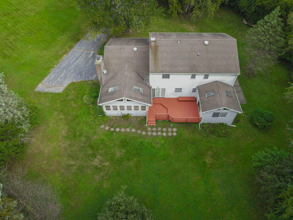7021 Foxfire Drive