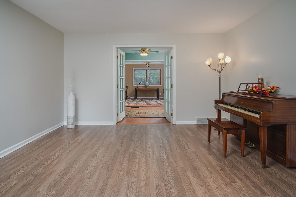 7021 Foxfire Drive