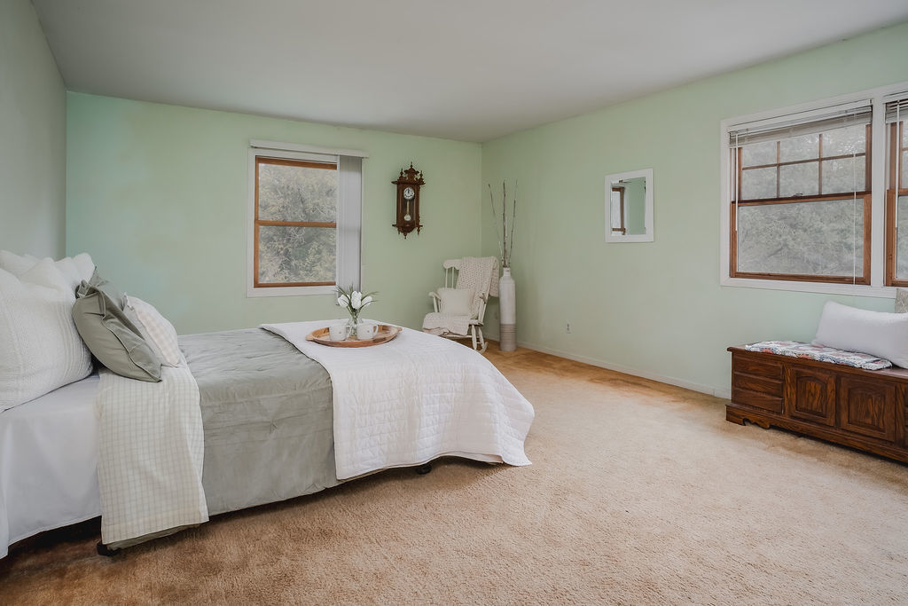 7021 Foxfire Drive