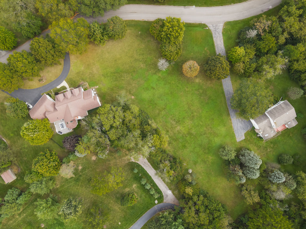 7021 Foxfire Drive