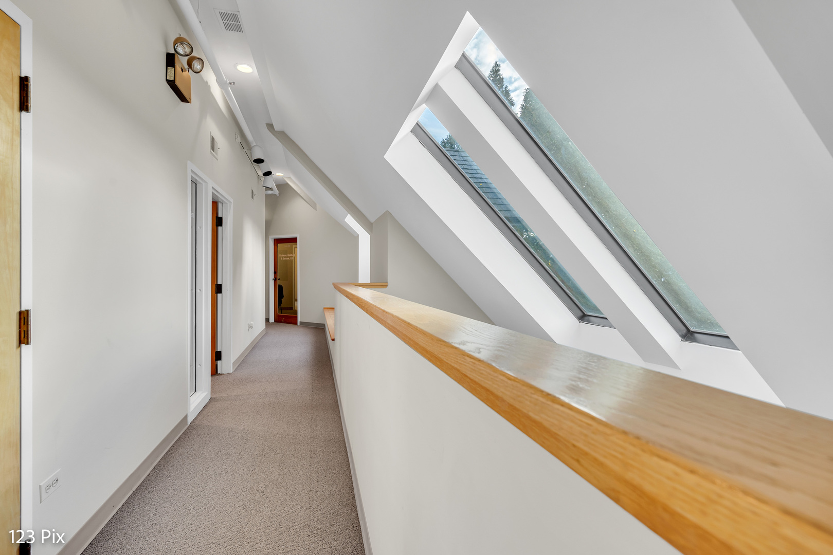 200 N Northwest Highway Unit: 301