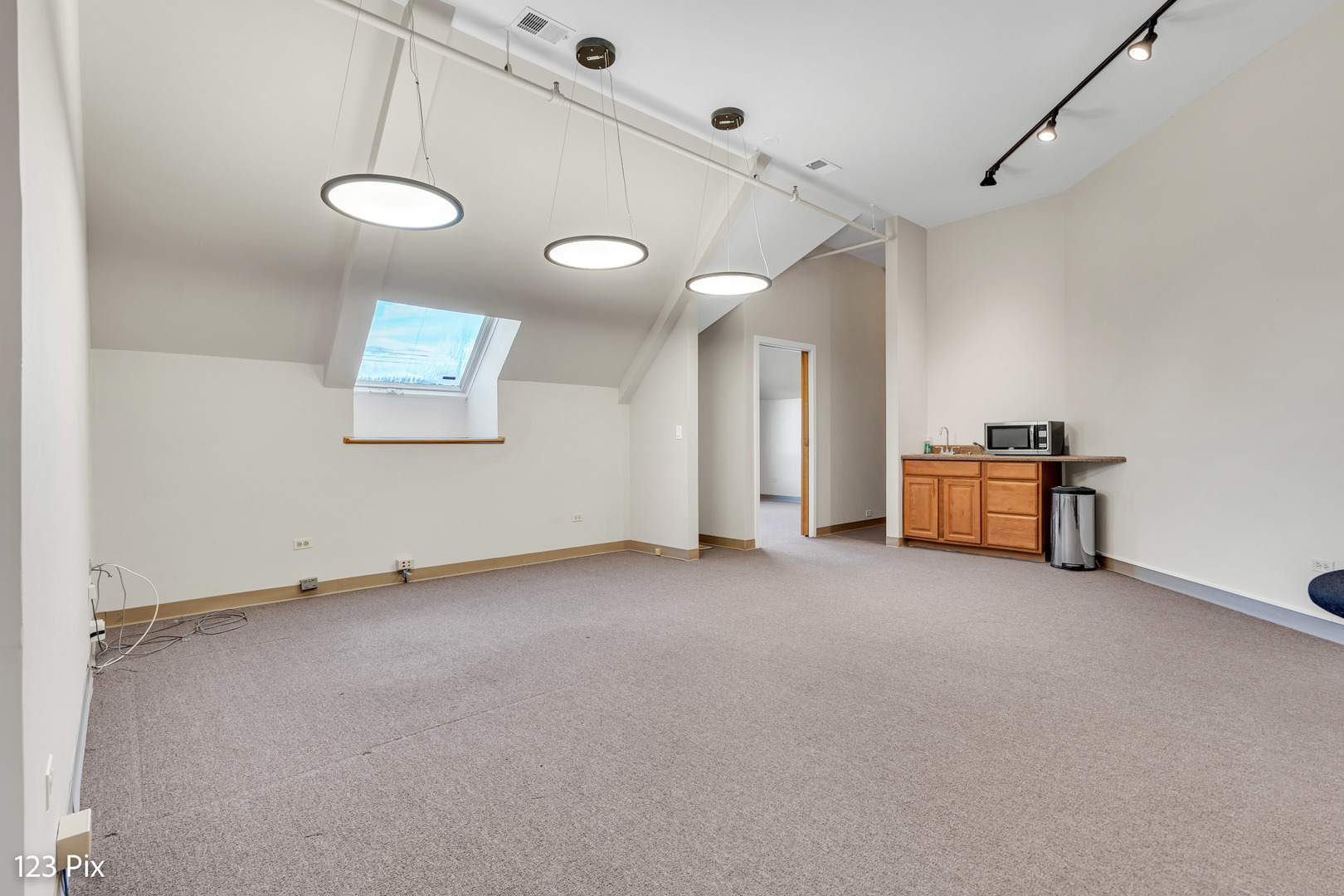 200 N Northwest Highway Unit: 301