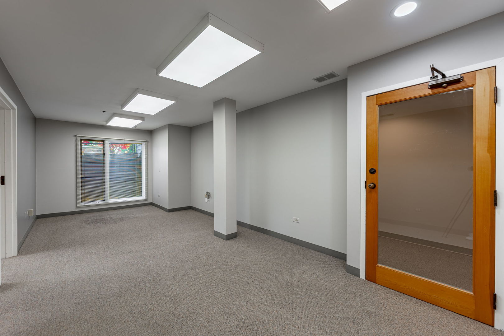 200 N Northwest Highway Unit: 101