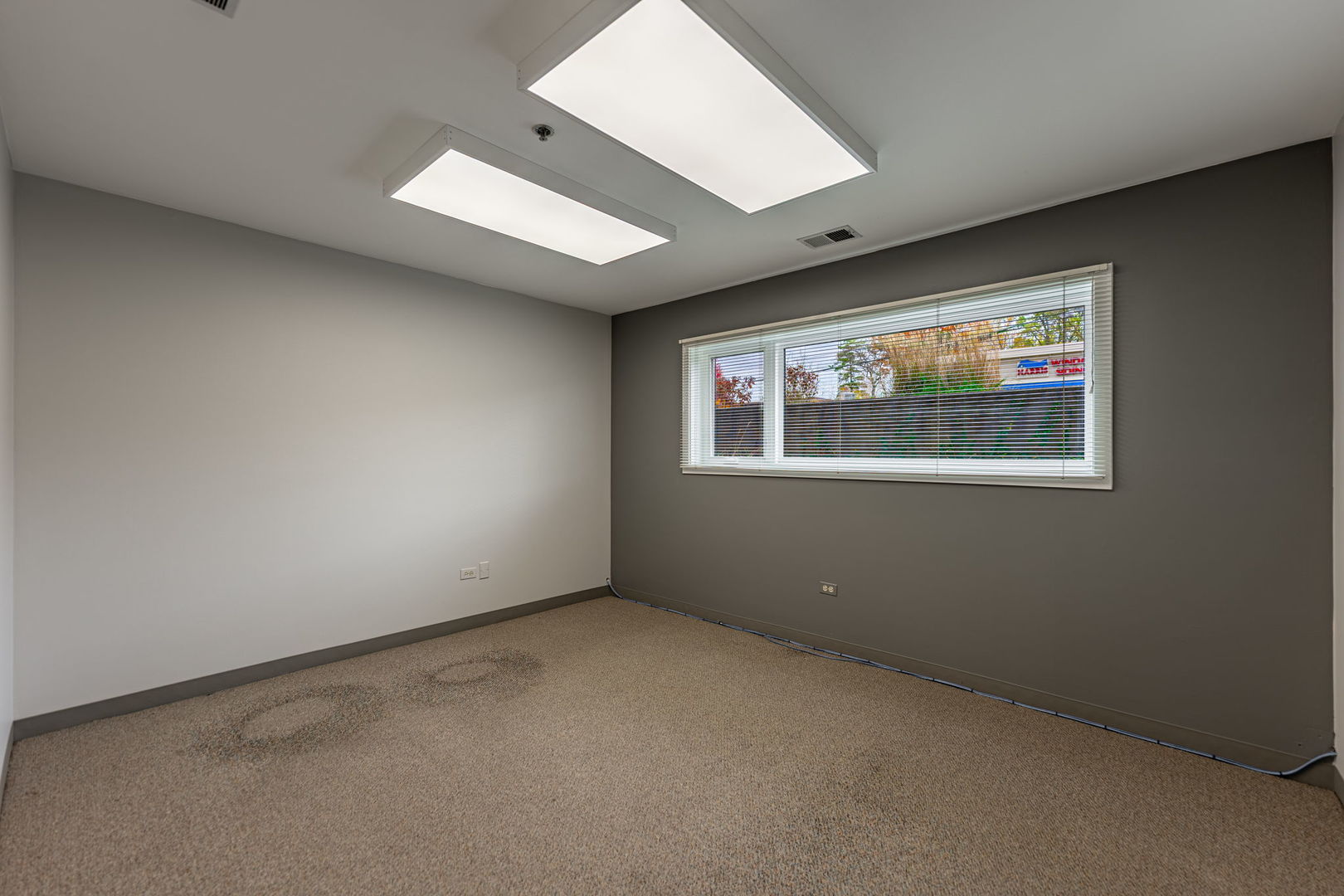 200 N Northwest Highway Unit: 101