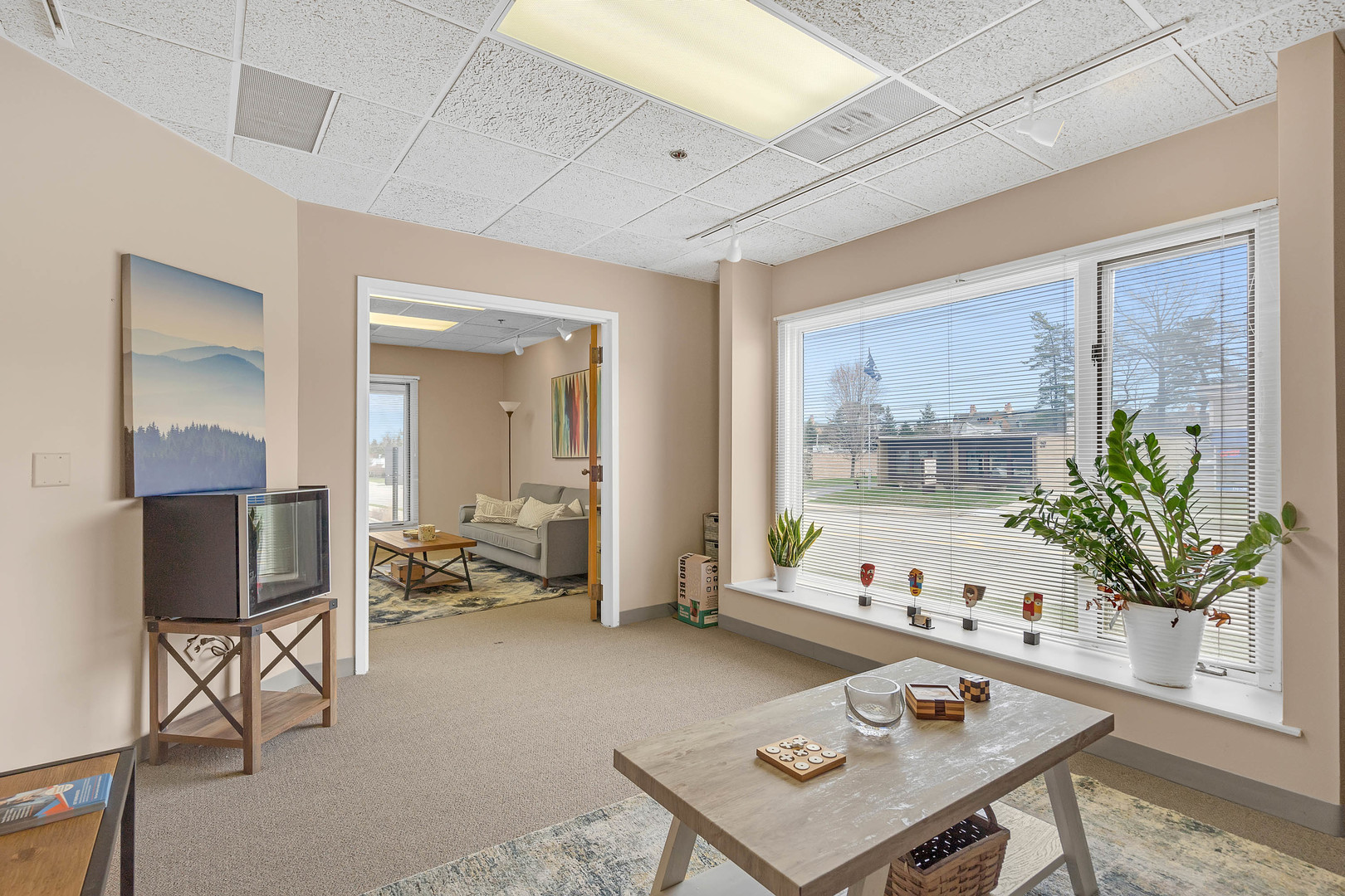 200 N Northwest Highway Unit: 202