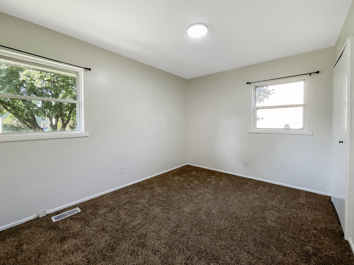 3208 Sunrise View Street