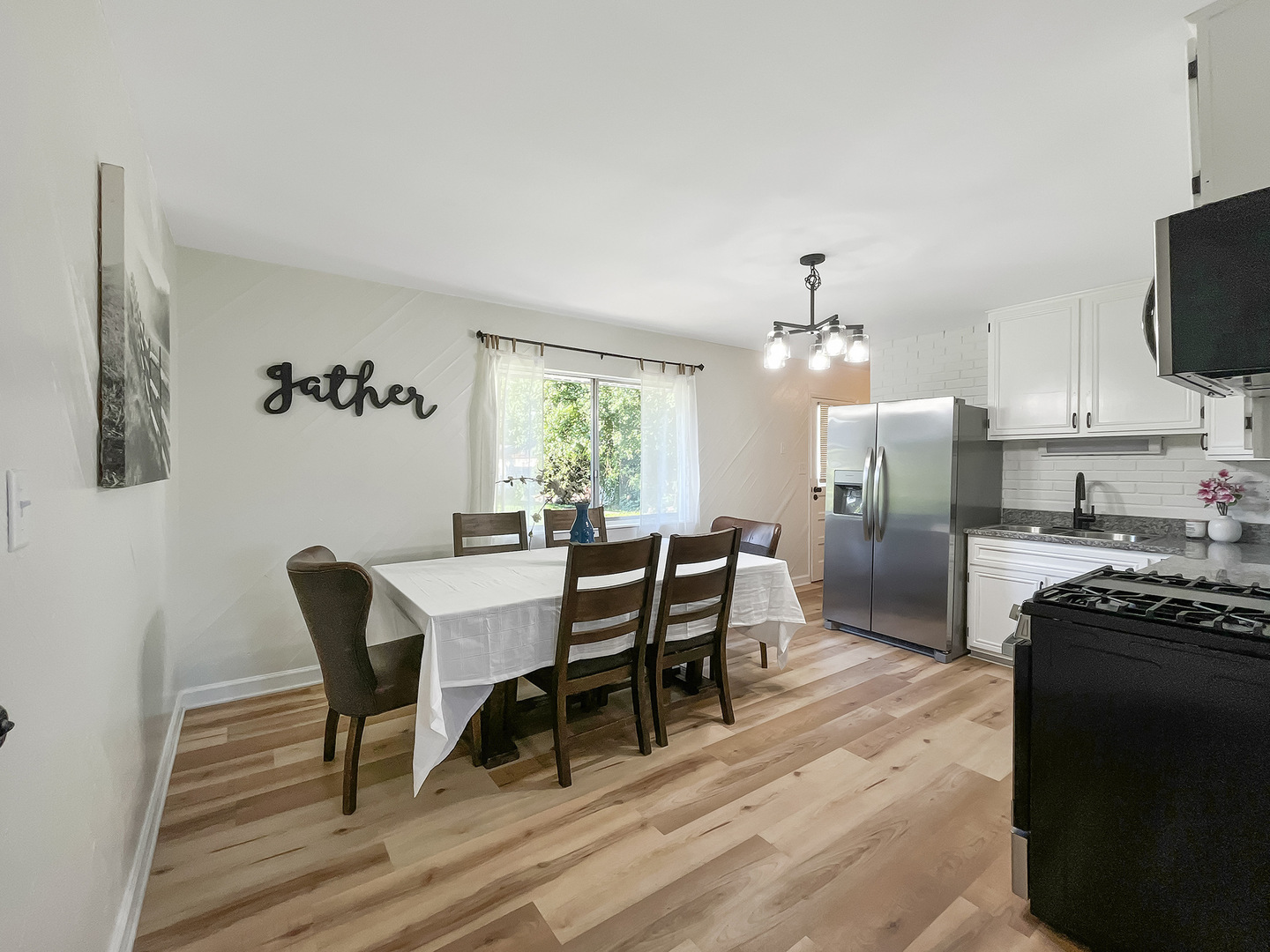 3208 Sunrise View Street