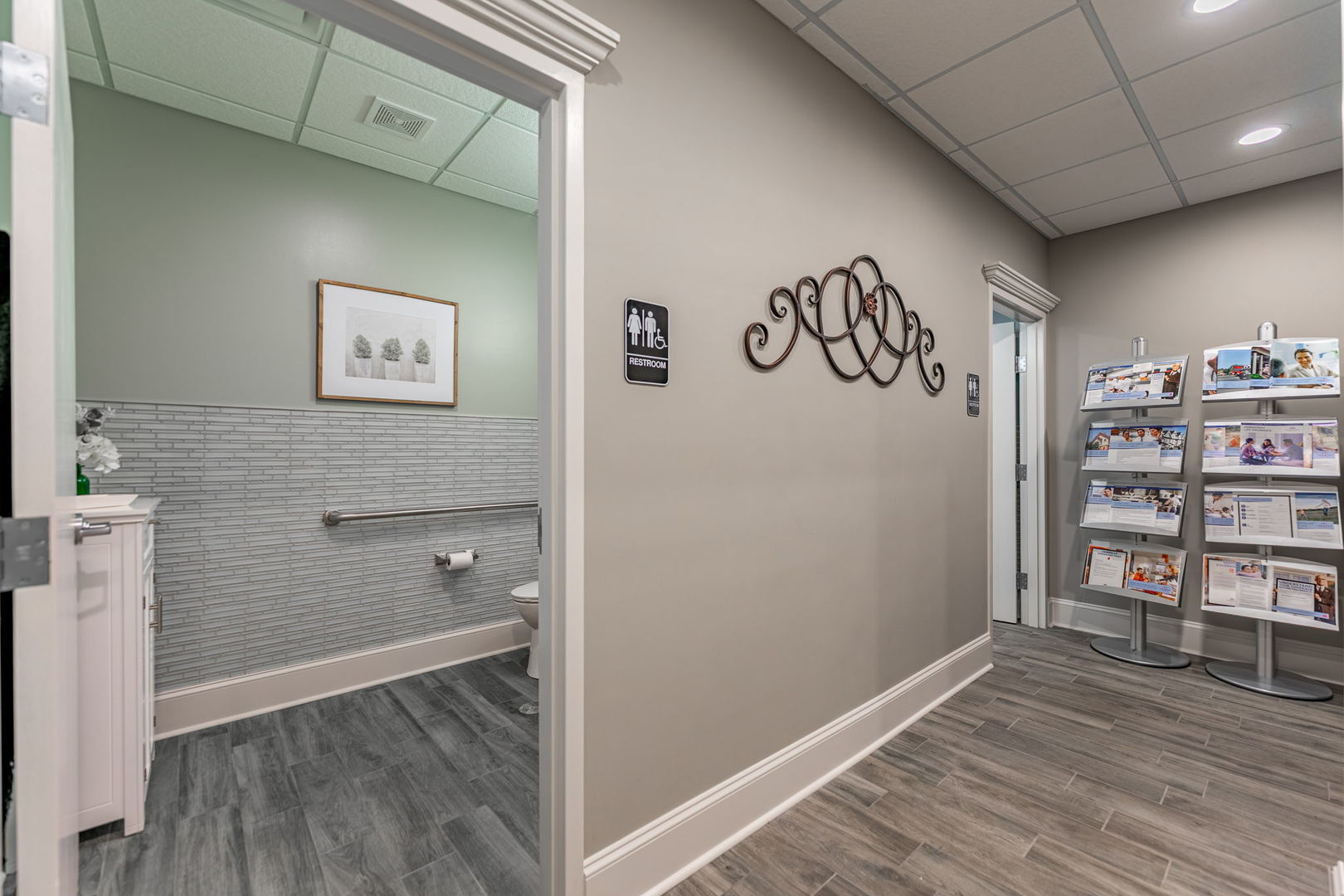 850 S Mchenry Avenue Unit: B