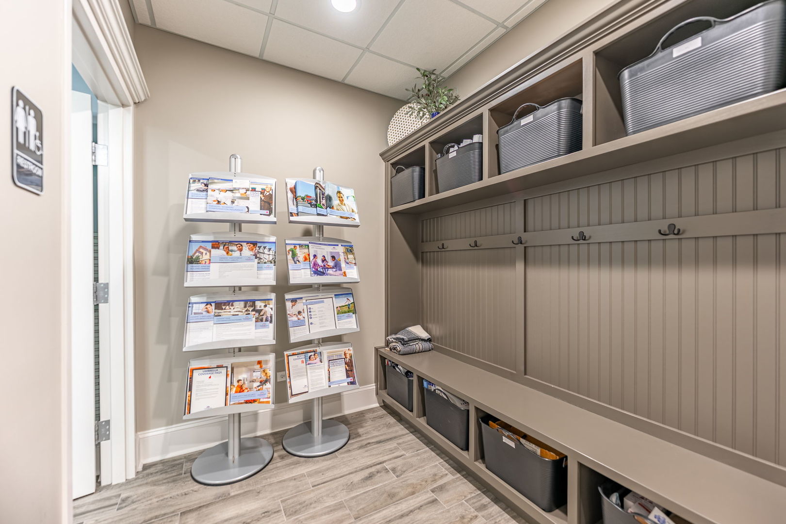 850 S Mchenry Avenue Unit: B