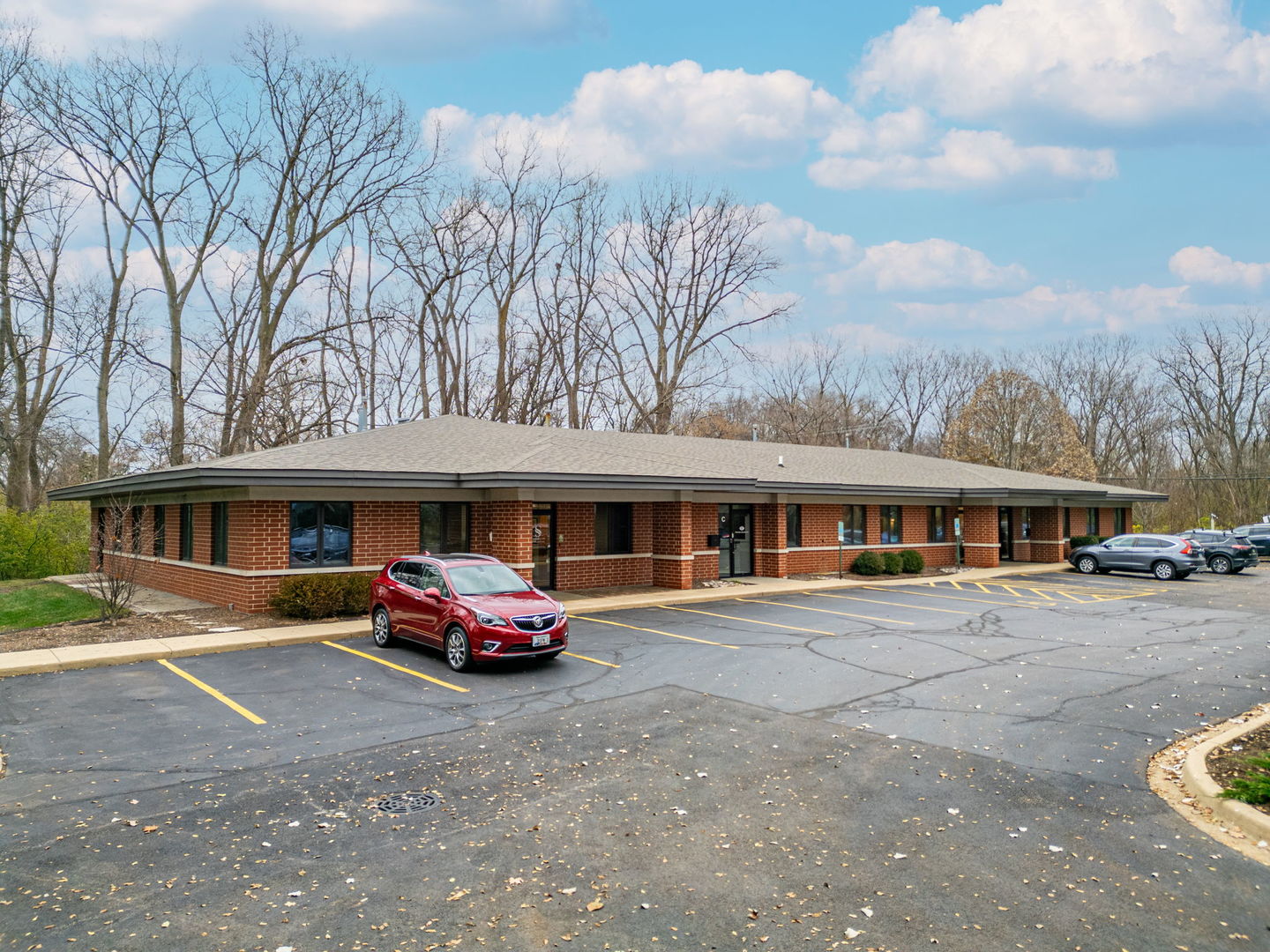 850 S Mchenry Avenue Unit: B