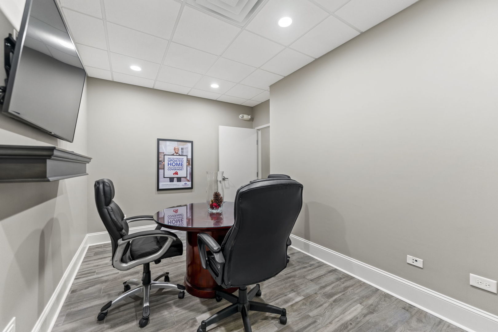 850 S Mchenry Avenue Unit: B