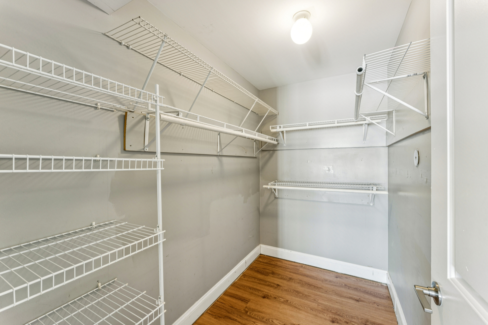 1613 Silverstone Drive Unit: 1613