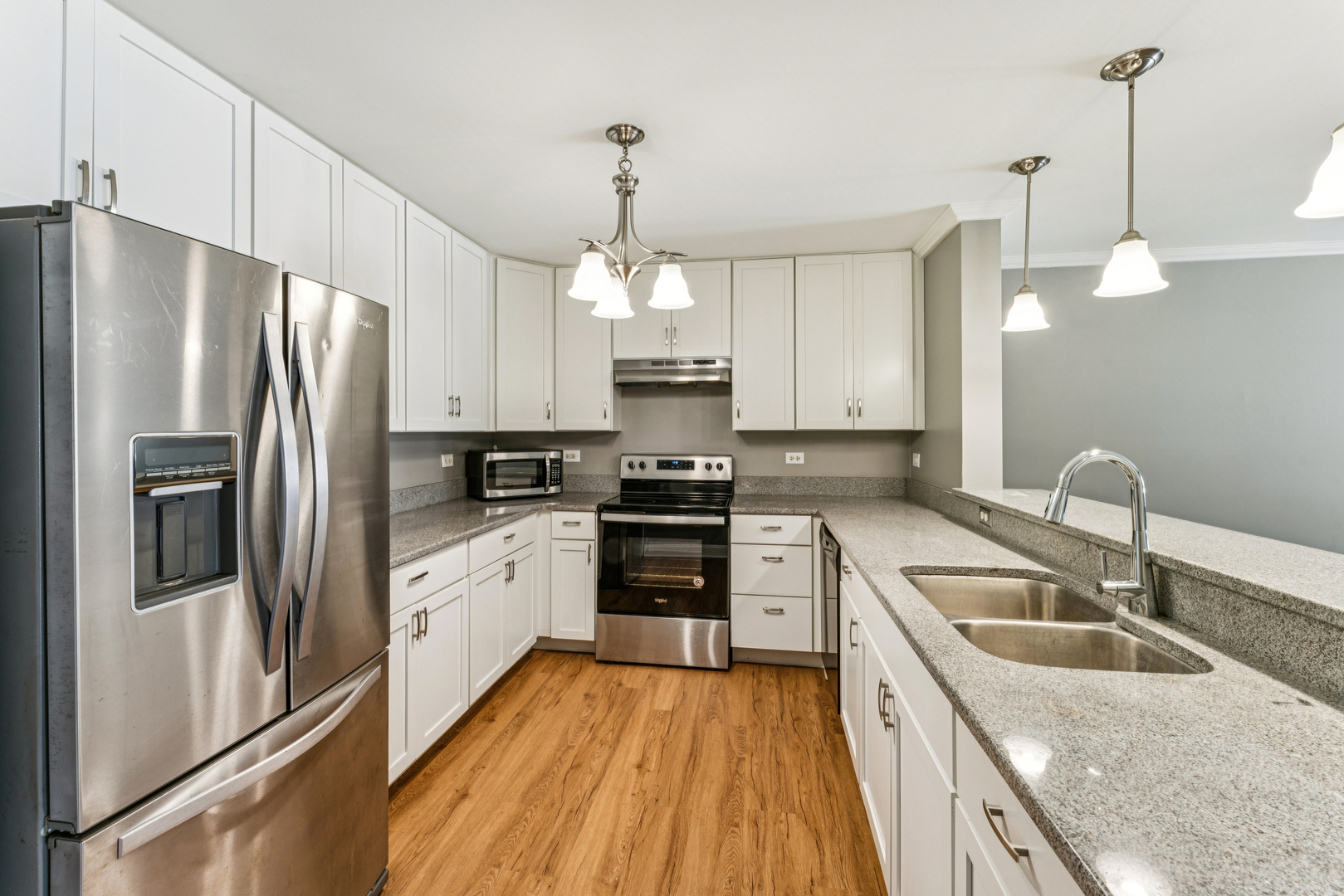 1613 Silverstone Drive Unit: 1613