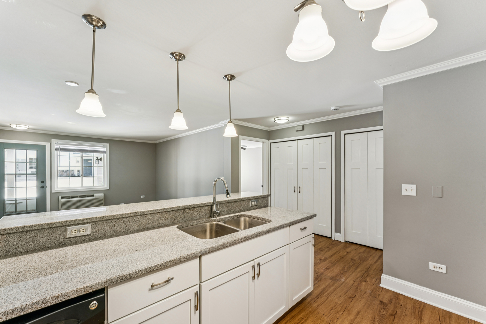 1613 Silverstone Drive Unit: 1613