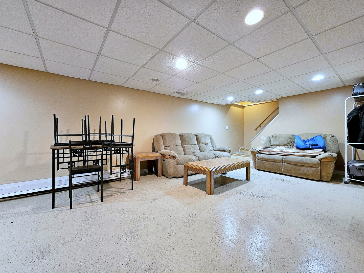 357 N PIONEER Drive