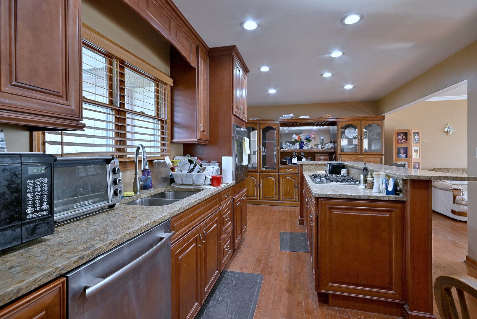 357 N PIONEER Drive