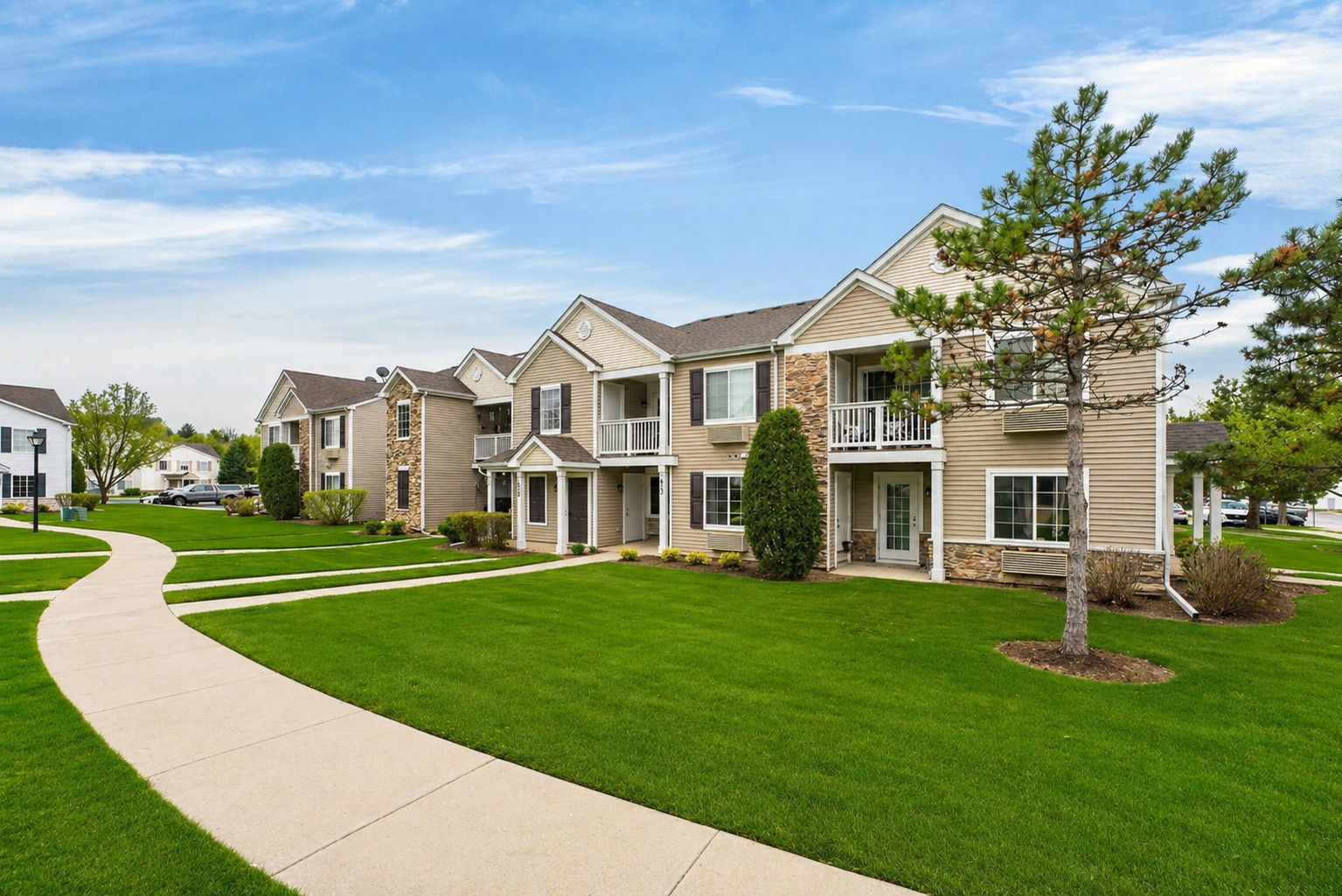 1613 Silverstone Drive Unit: 1613