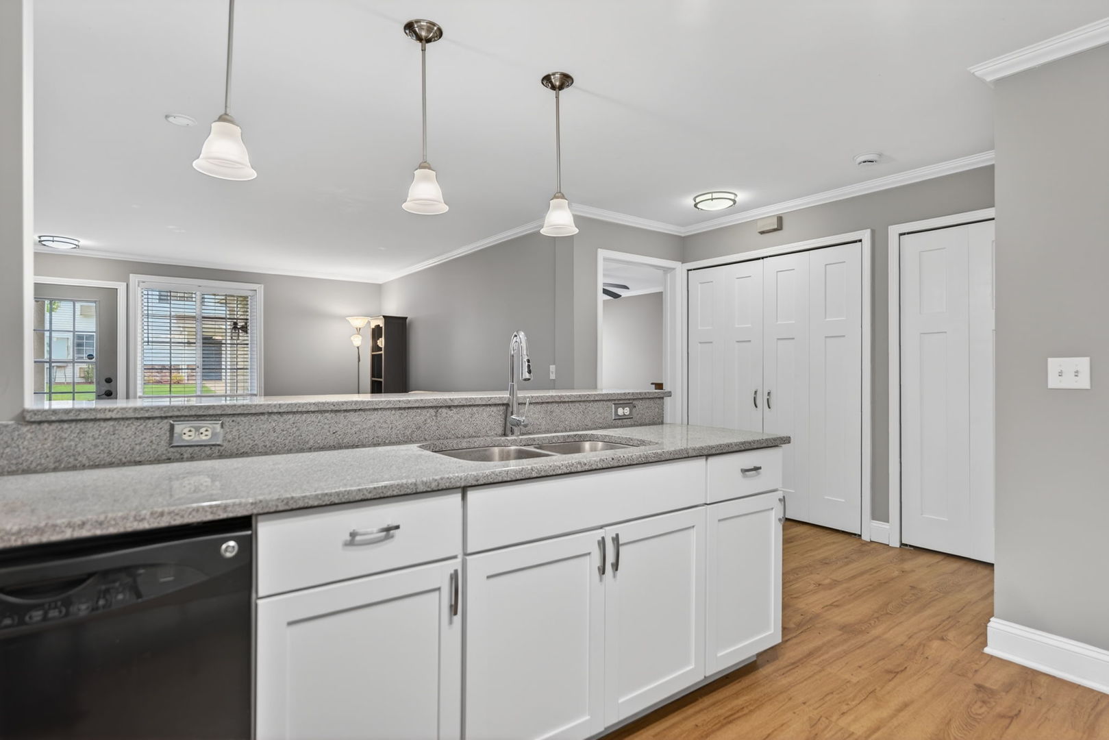 1613 Silverstone Drive Unit: 1613