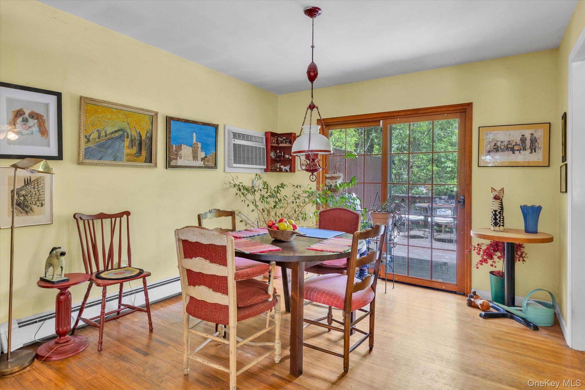 261 W Pulaski Road