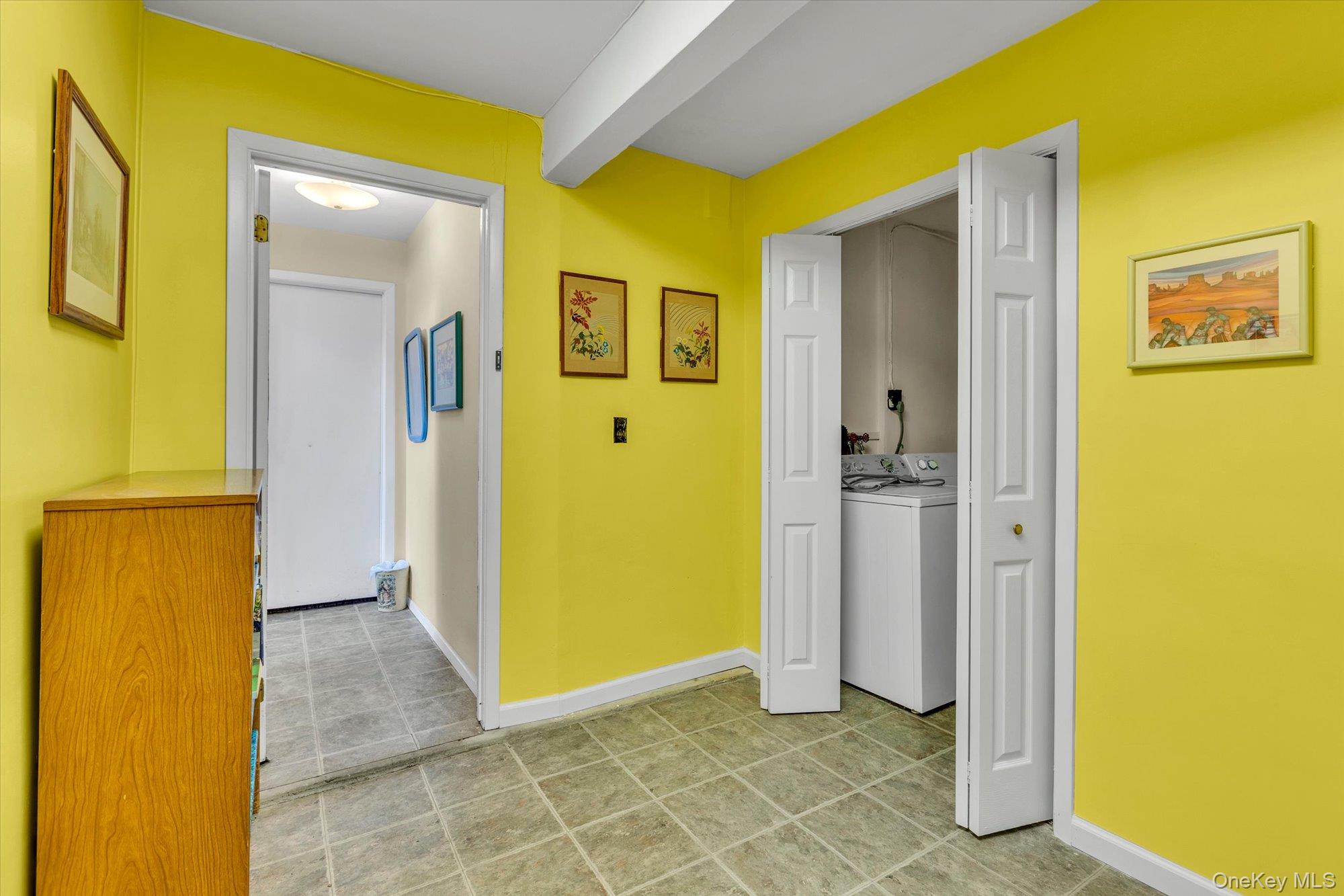 261 W Pulaski Road