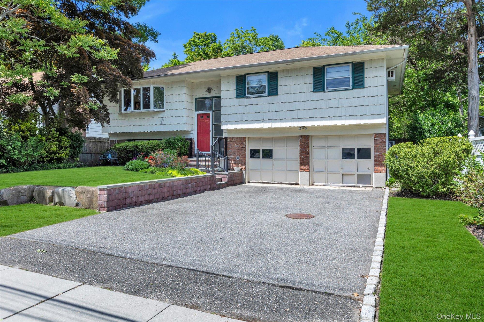 261 W Pulaski Road