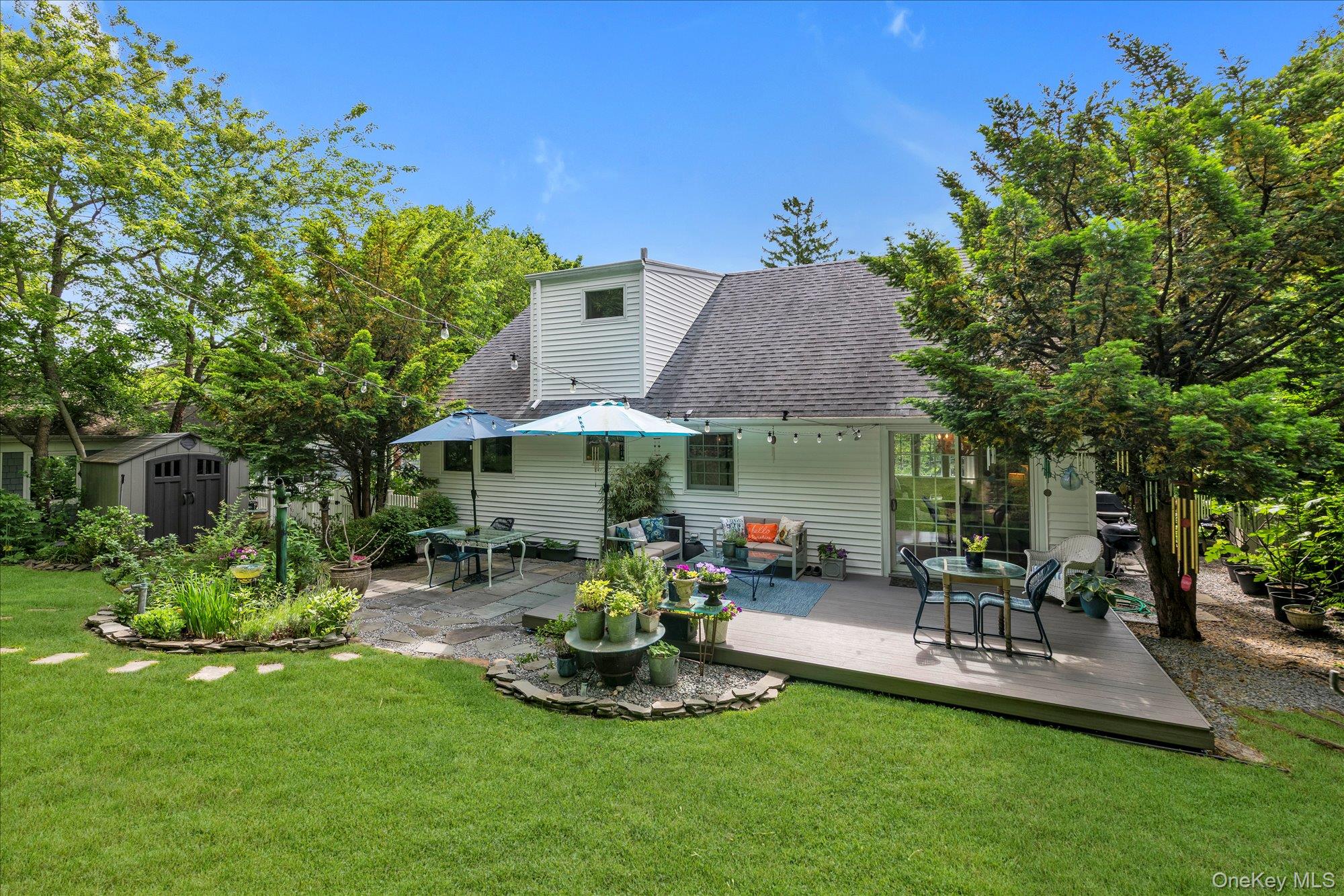 5 Gaines Place