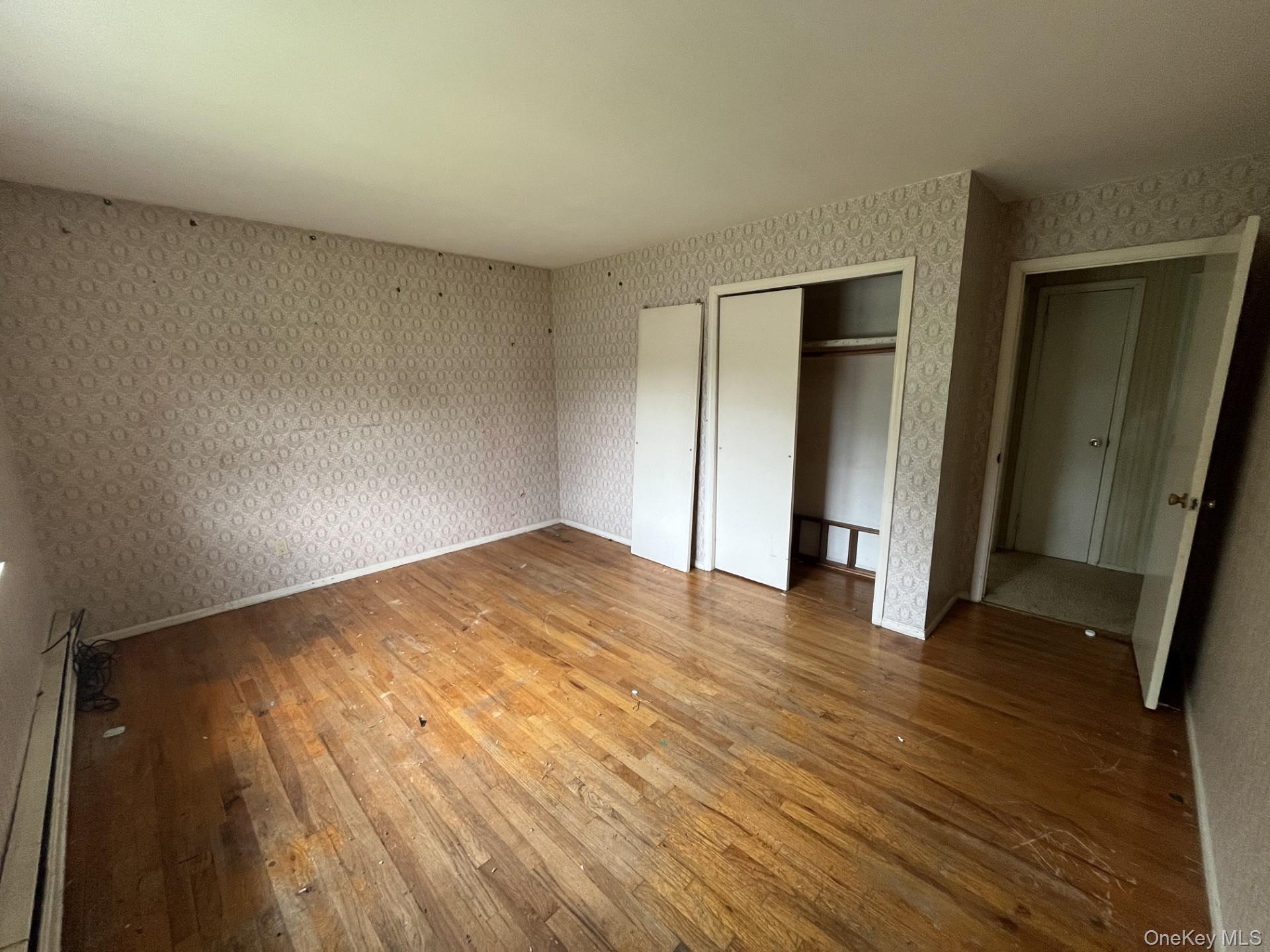 8 Bay Place