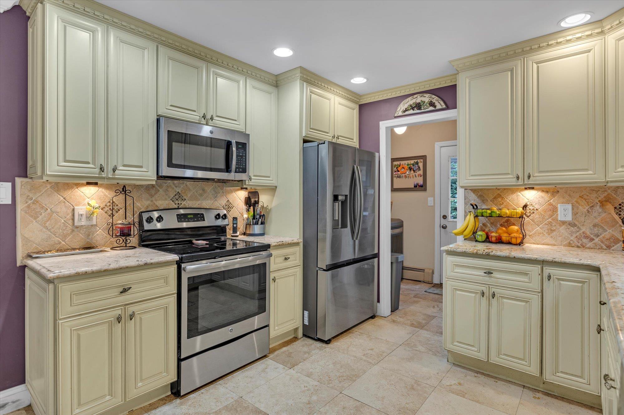 31A Nevinwood Place