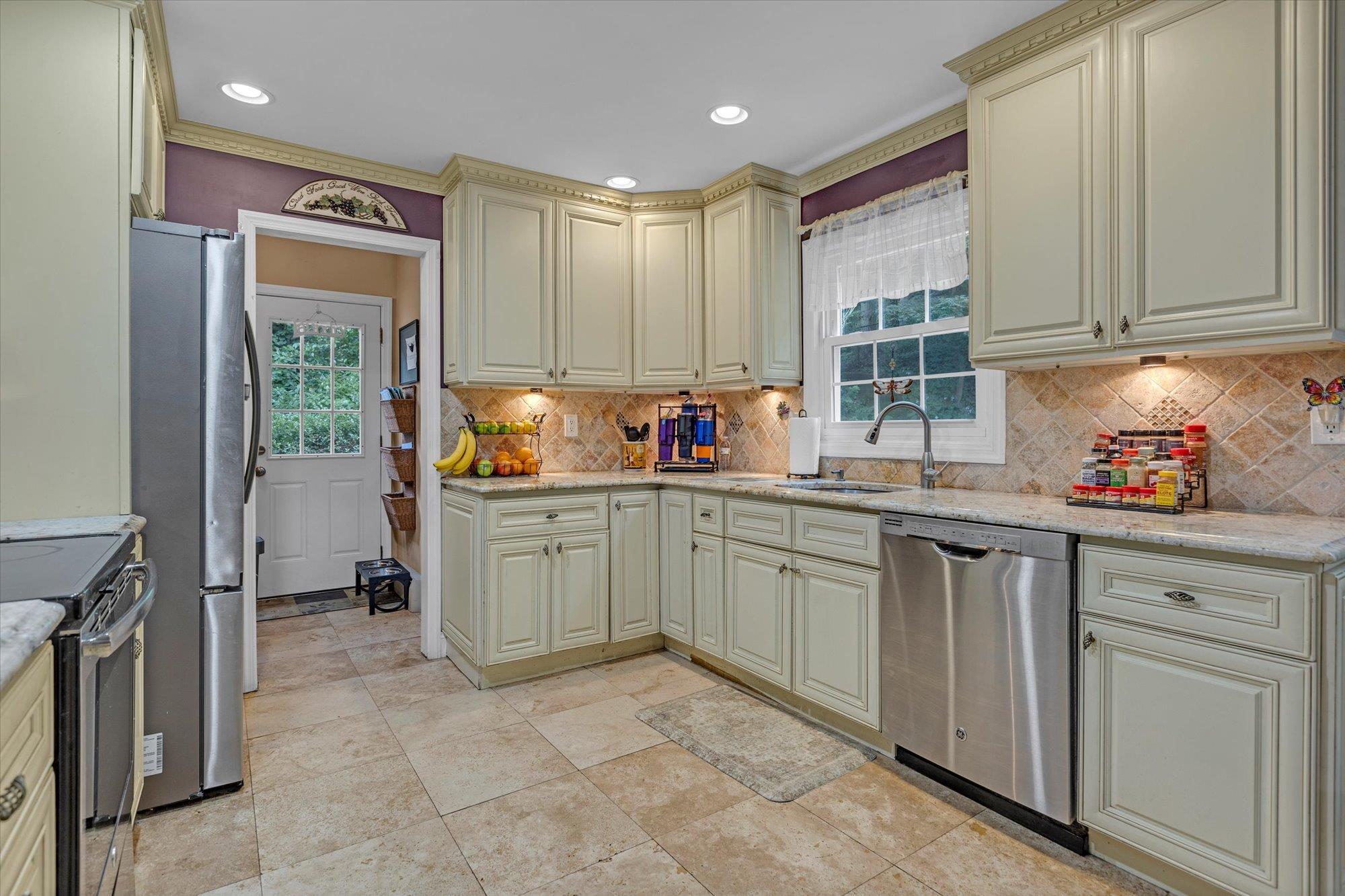 31A Nevinwood Place