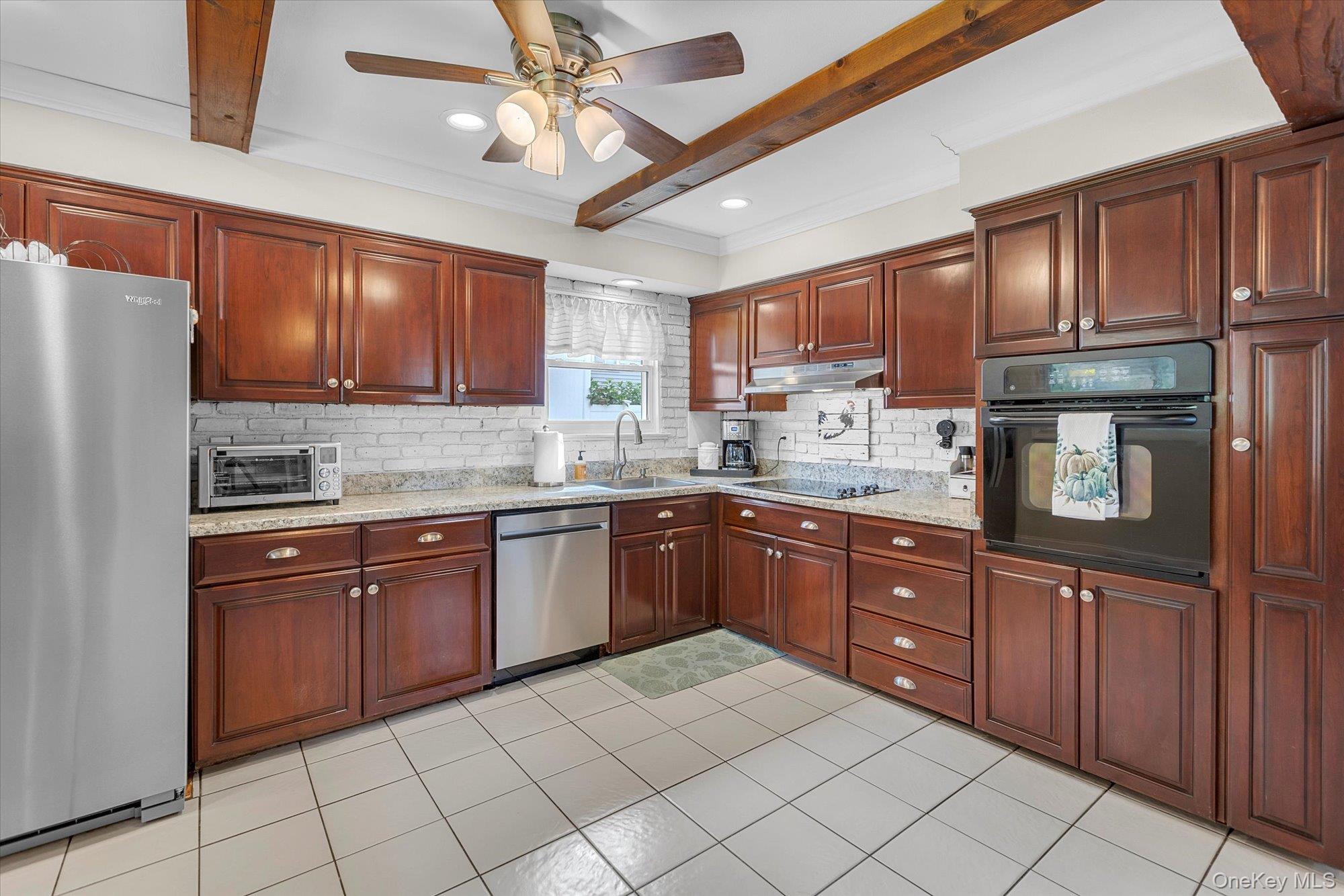 47 Ravenwood Drive