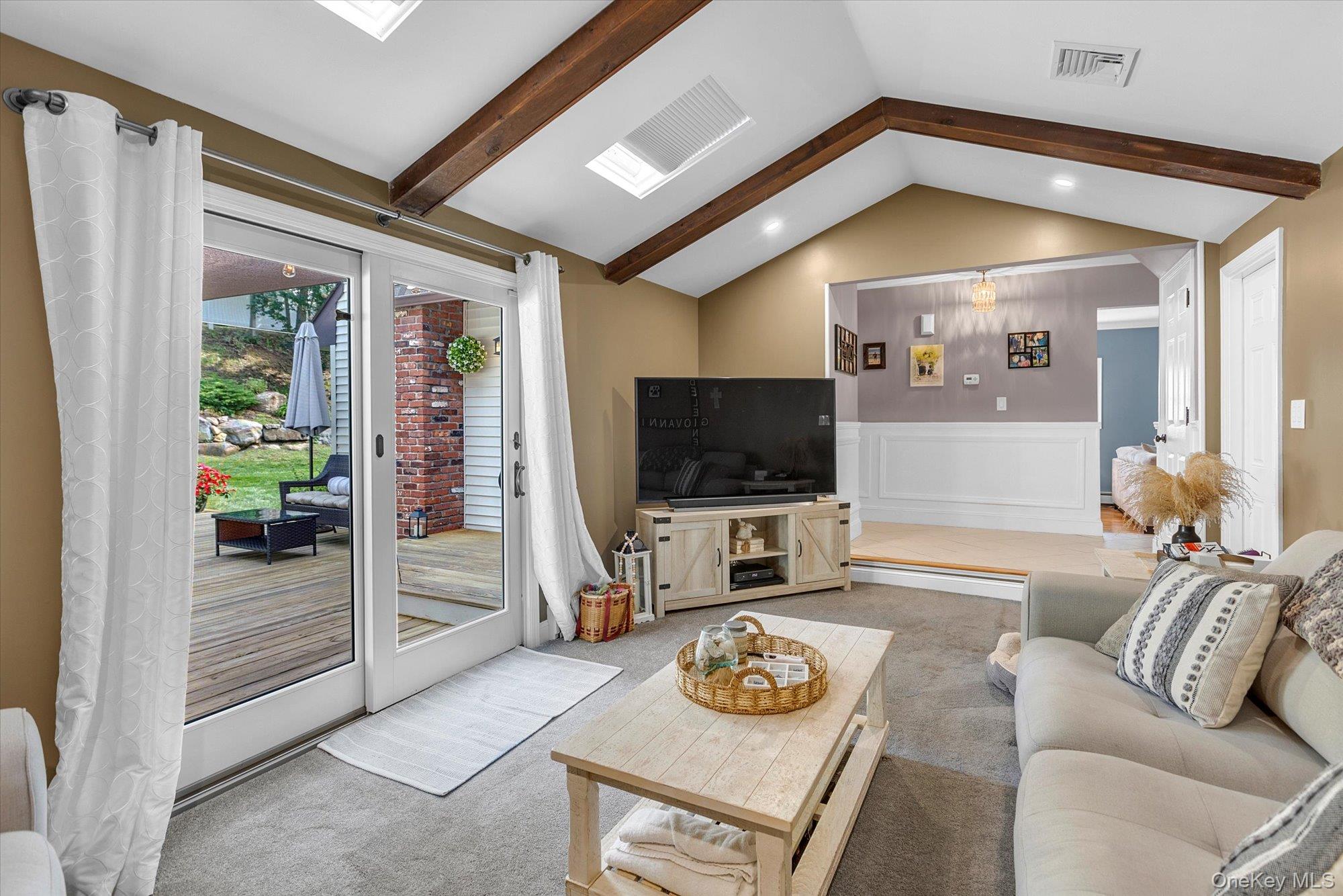 47 Ravenwood Drive